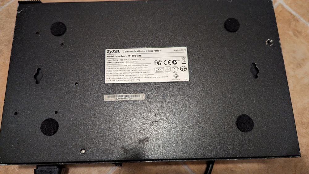 Switch Zyxel ES1100-24E