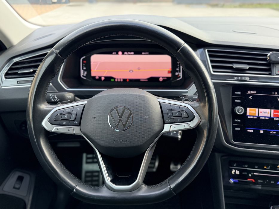 Volkswagen Tiguan 2.0D /  Style DSG / ACC / Euro 6 Lane assist LED