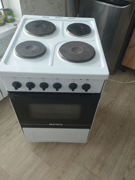 Продам электроплита Мечта.