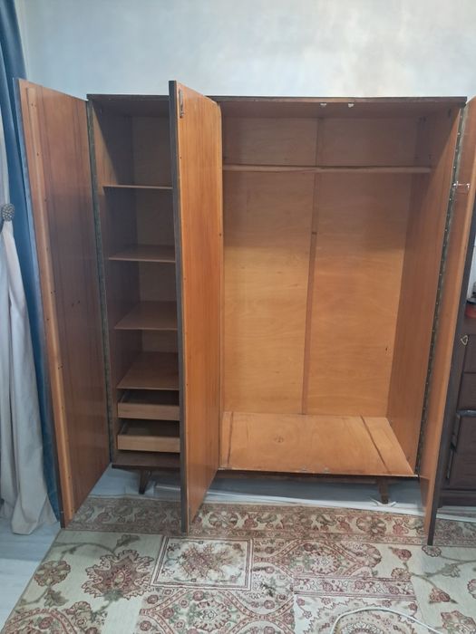 Продам шкаф недорого