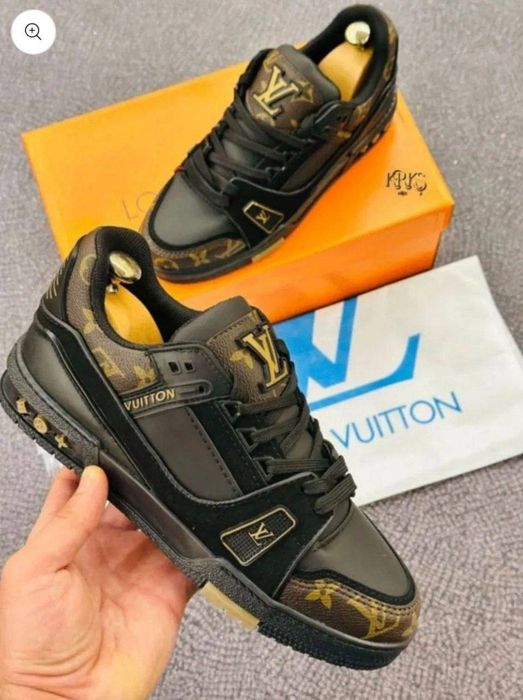 Adidasi pentru bărbați