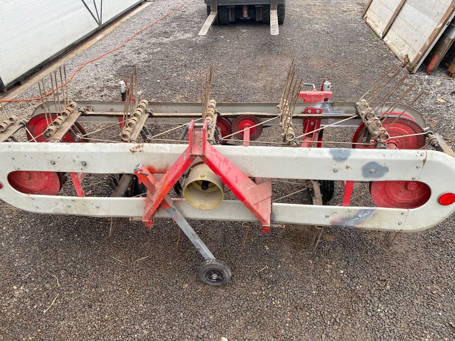 Grebla de adunat fan pe curele 2.70 m