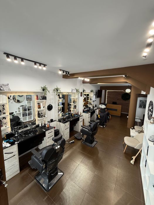 Дава се под наем  в Хасково, Център -  кв.м за 20400 € - Снимка #2