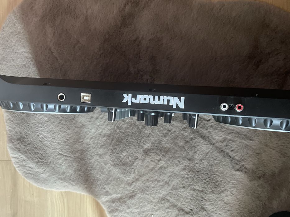 Consola Numark Mixtrack Platinum FX – Controller Serato DJ