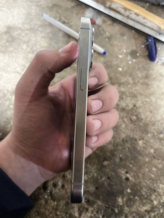 iphone 15 pro natural TITAN 90% yomkst 411 sikil idial
