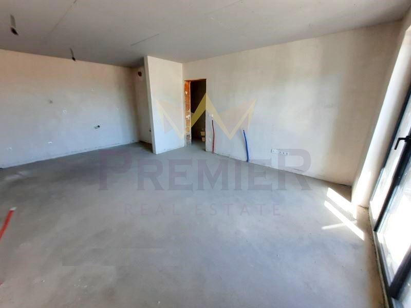 Продава се Двустаен апартамент в София, Витоша - 72 кв.м за 1870 €/кв.м - Снимка #1