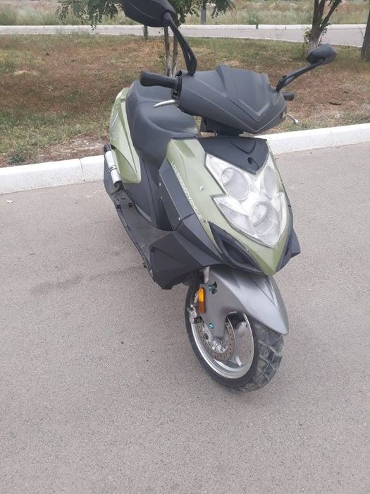 Скутер на ходу рассмотрю варианты