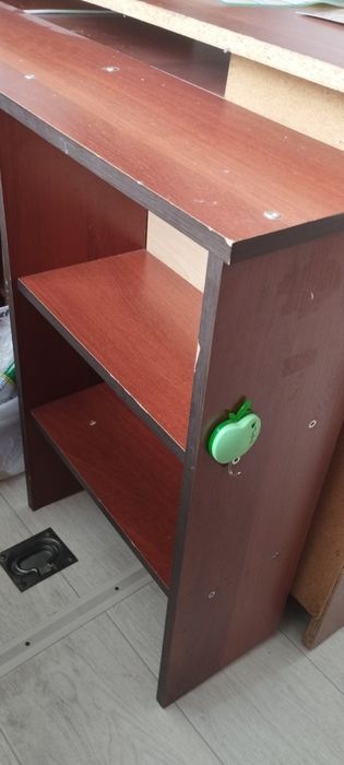 Школьный стол письменный