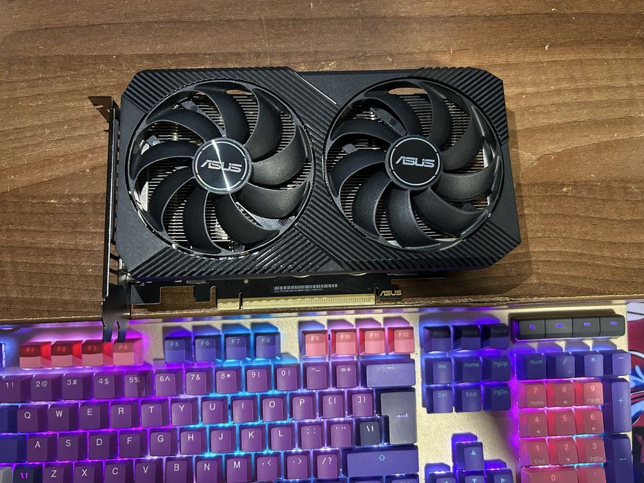 Placa video Nvidia Asus Geforce RTX 3050 OC 8GB GDDR6X