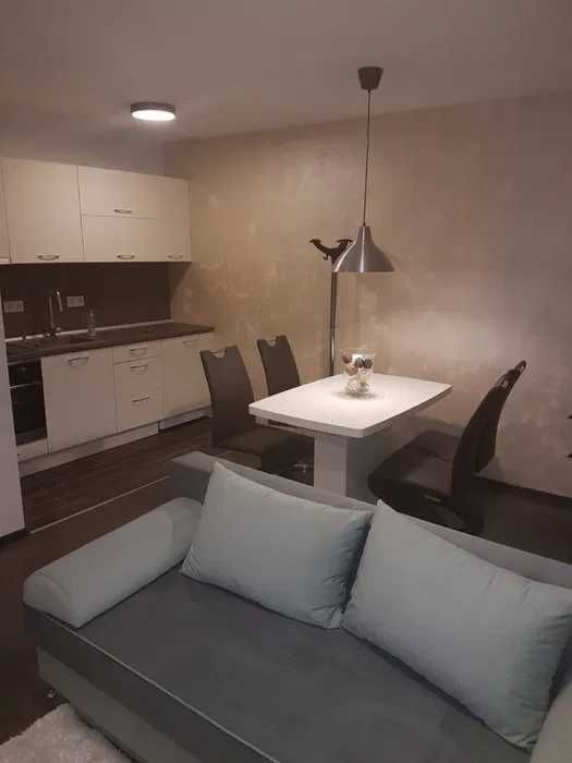 Дава се под наем Двустаен апартамент в София, Кръстова вада - 68 кв.м за 600 € - Снимка #1