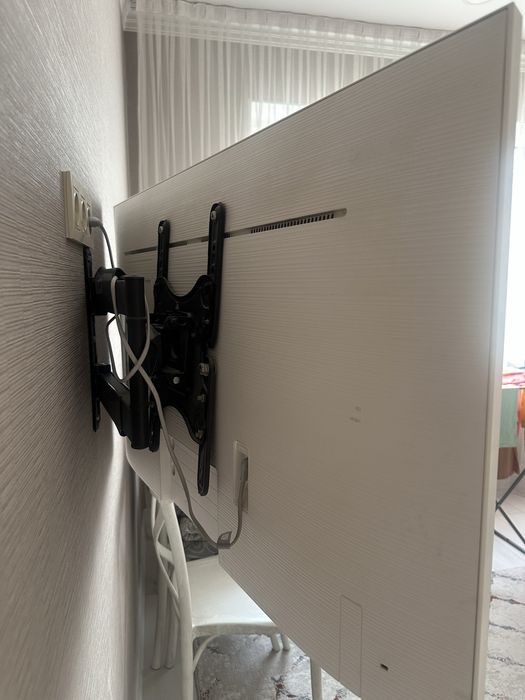 Телевизор samsung