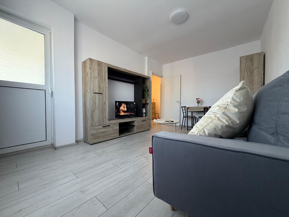 Inchiriez garsoniera