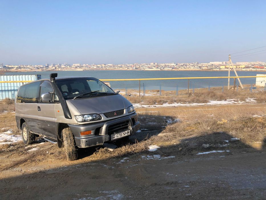 Mitsubishi Delica 1997 г