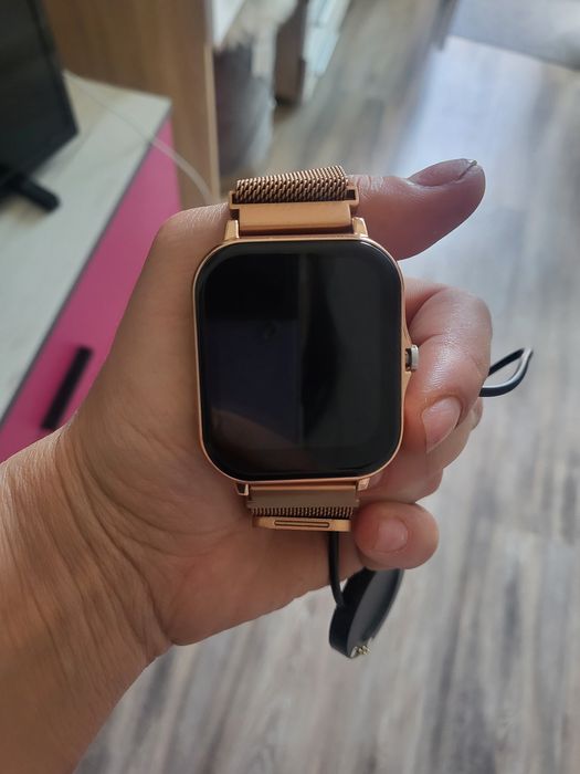 Смарт часовник златист