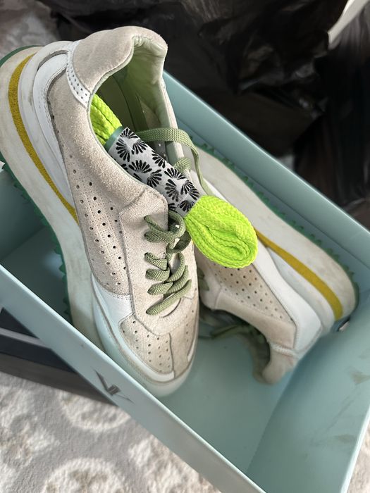 Продаю женские обуви