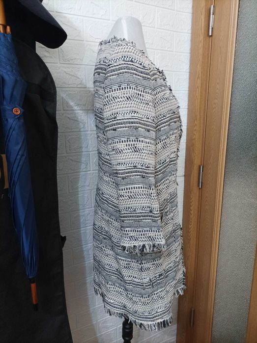 оригинални жилетки Escada, Chanel, Loro Piana