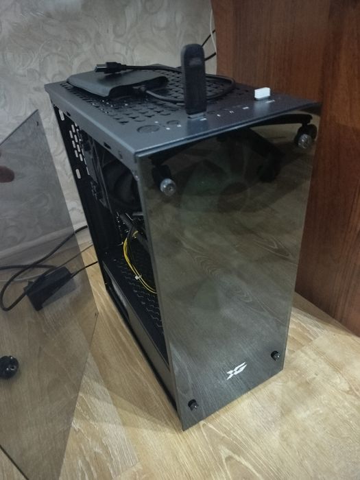 Игровой компьютер в комплекте