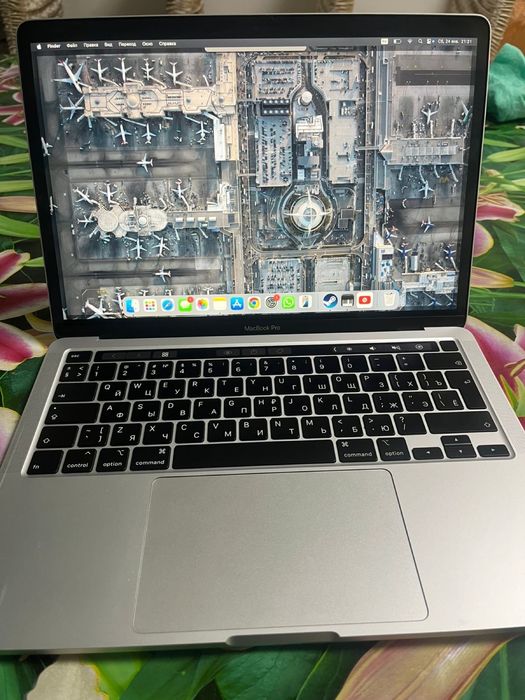 Продается MacBook Pro 13” (2020)