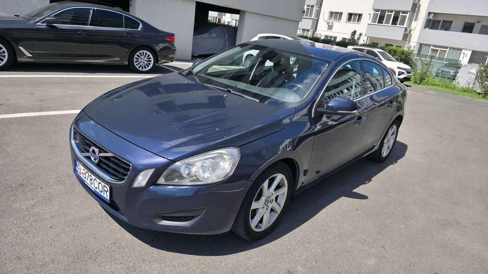 Volvo S60, an 2014, D3, 2.0, 190cp, motor în 5cilindri