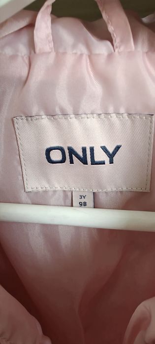 Пролетно яке за момиче размер 98-104 см.