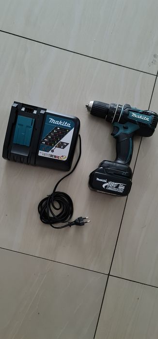 Autofiletanta Makita cu percutie !