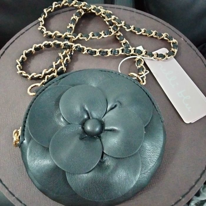 gentuță neagră nouă