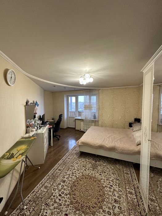 Продается 4-х ком квартира