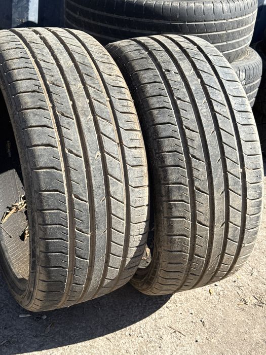 255 35R21 в хорошем состояние