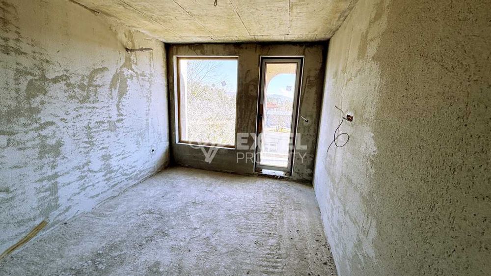 Продава се Двустаен апартамент в к.к. Слънчев бряг - 61 кв.м за 618 €/кв.м - Снимка #3