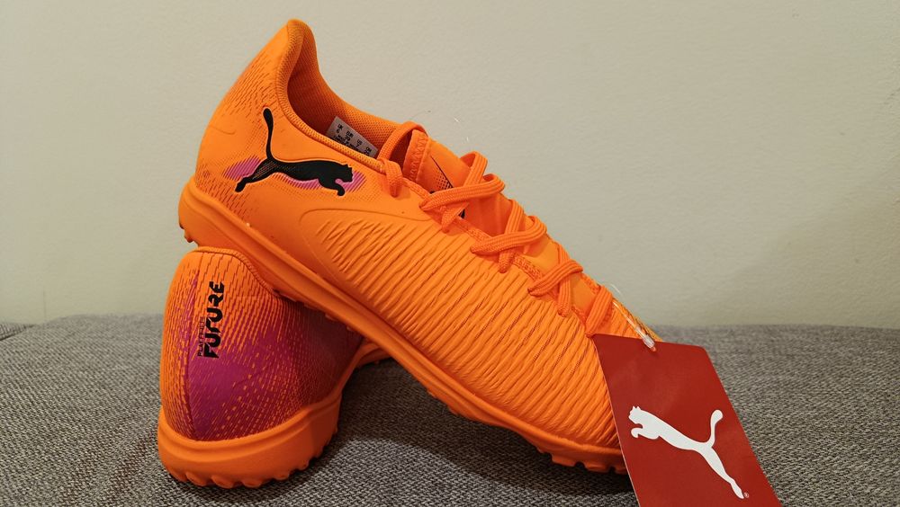 Ghete de fotbal pentru teren sintetic Puma Future