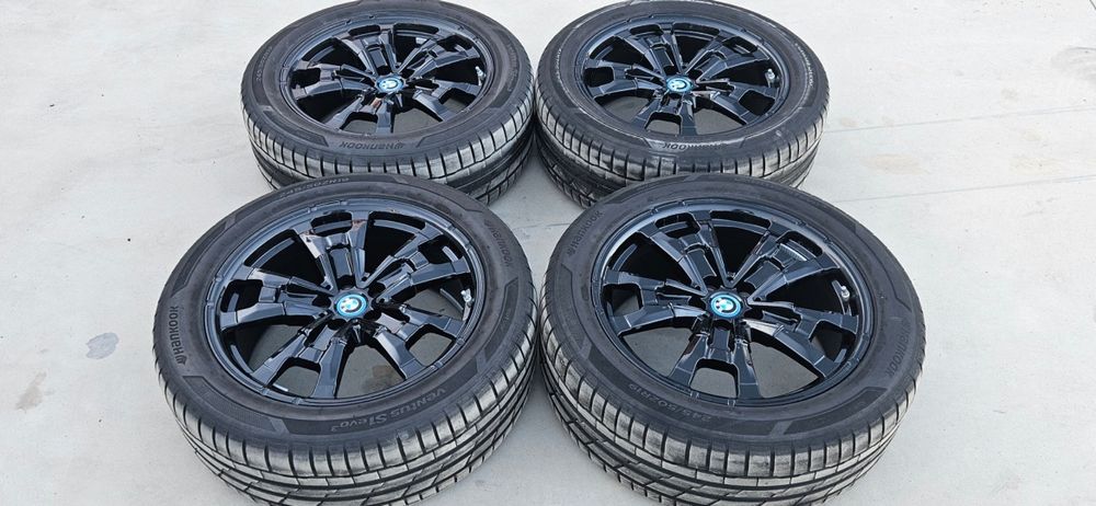 Jante BMW iX3 X3 G01 X4 G02 black edition 245 50 19 vara Hankook 2022