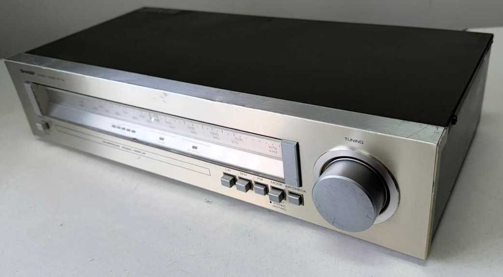 Sharp ST 30 Tuner – Radio scala – Slim Design pt Amplificator