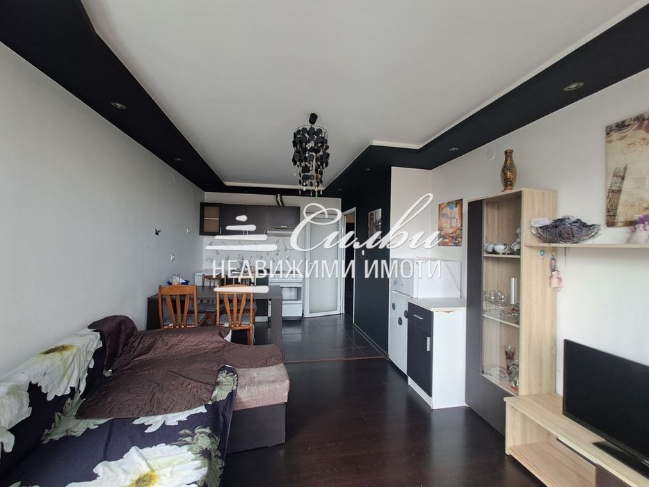 Продава се Двустаен апартамент в Шумен, Добруджански - 55 кв.м за 1855 €/кв.м - Снимка #2