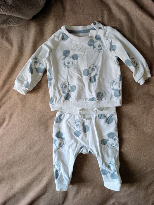 Vând Set haine bebeluși mărimea 56