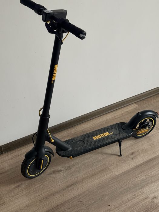 Продам электросамокат BootFor g87 в отличном состоянии