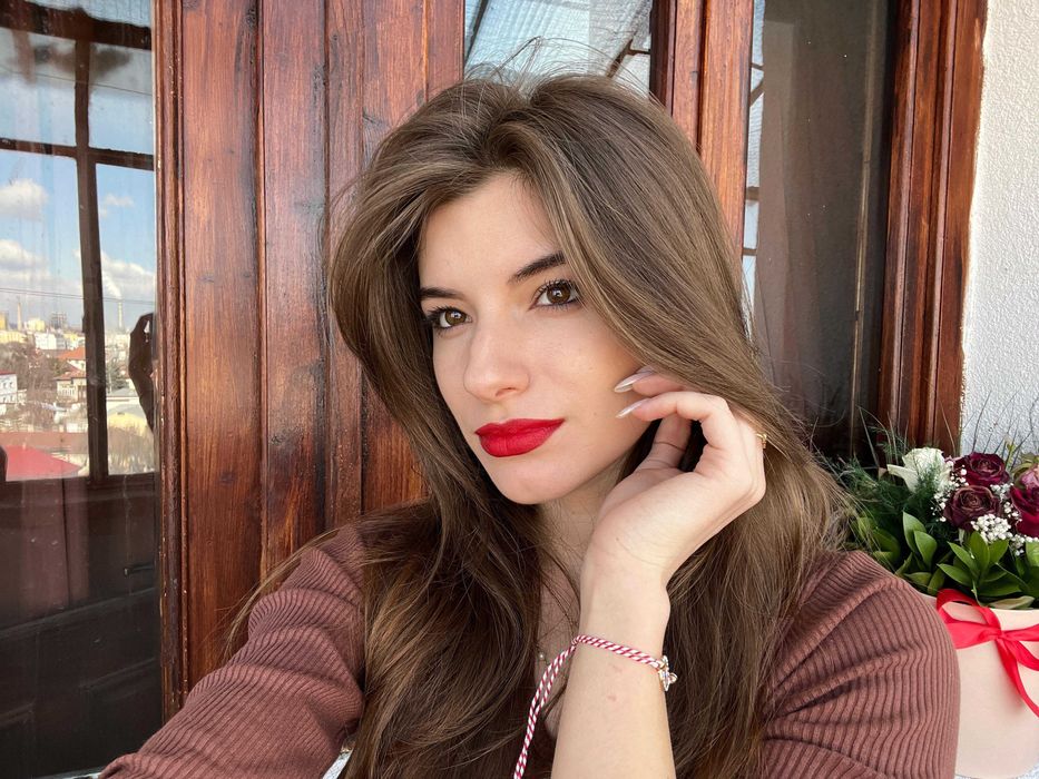 Creatoare de content Social Media, TikTok, pentru publicitate