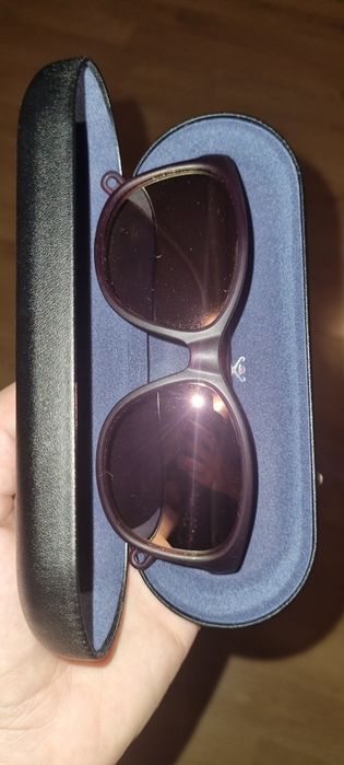 Слънчеви очила Декатлон с лилави огледални стъкла