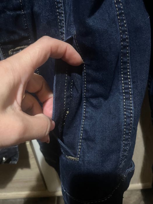 Продавам ново сако