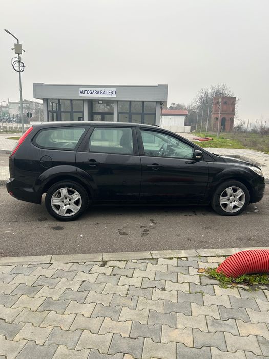 Ford Focus 1.6 2300 negociabil