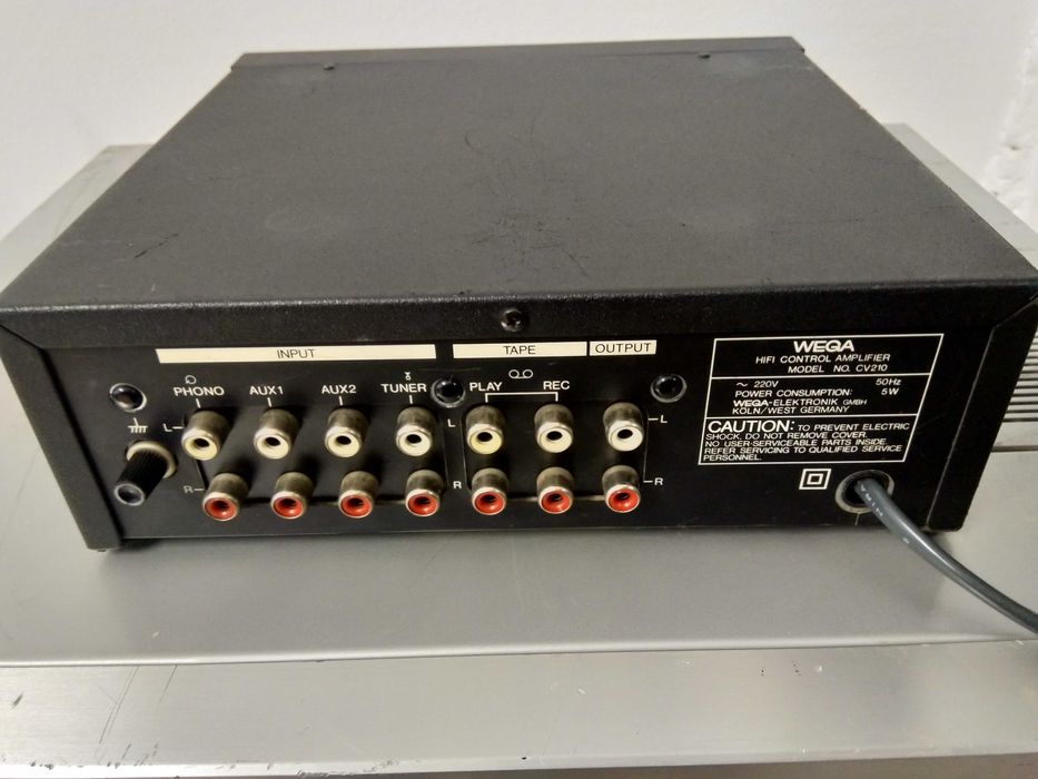 Linie audio WEGA putere PV210, preamplificator CV210, tuner T210,Japan