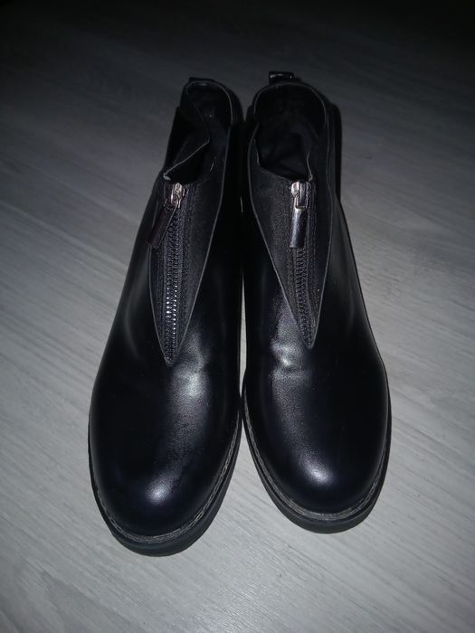 Cizme/ghete nepurtate negre