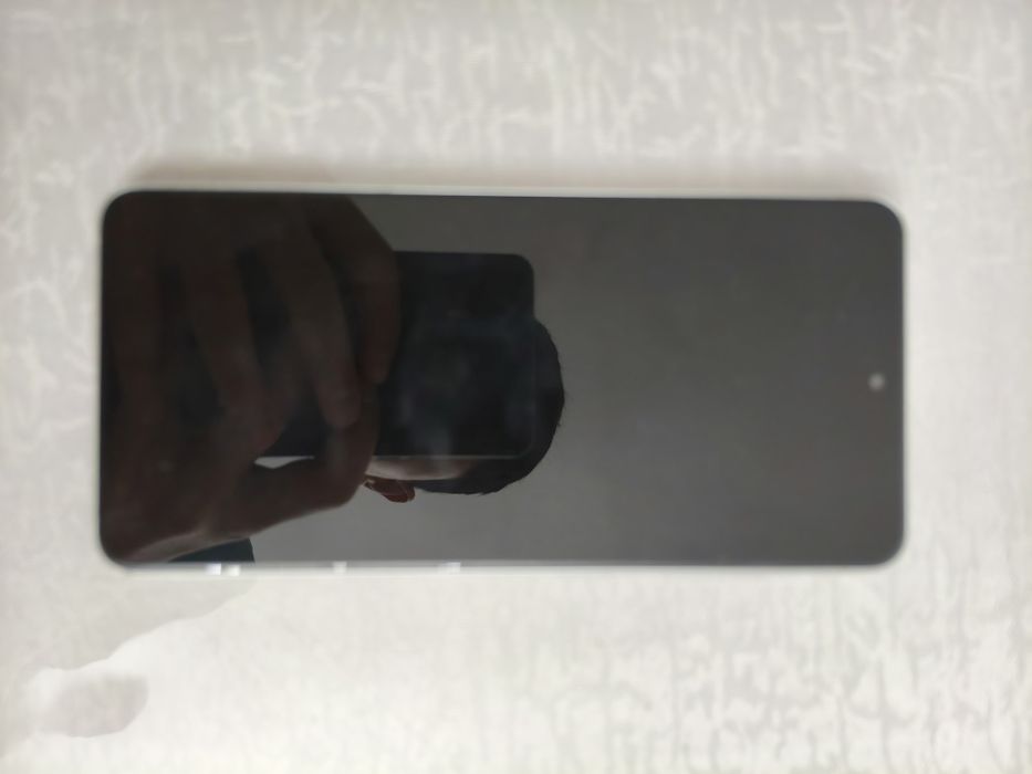 Samsung s21 FE полу идеал