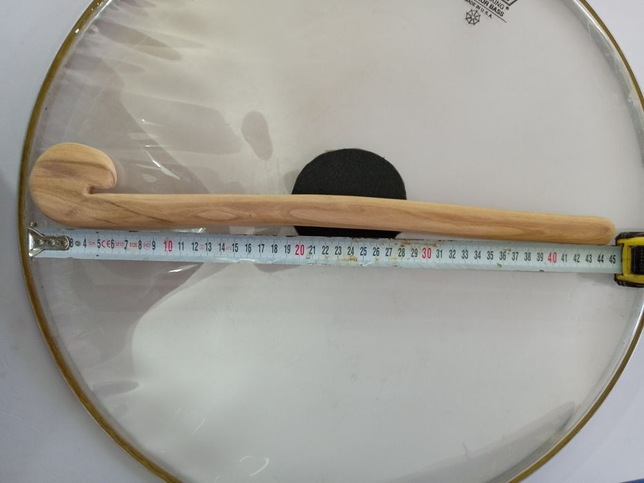 Кияк, палка за тъпан.
L= 32 см.