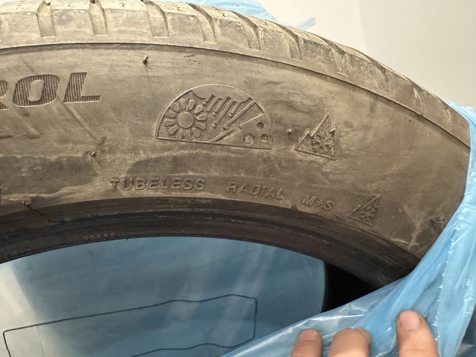 Bridgestone 255 50 19 iarna 235 55 19