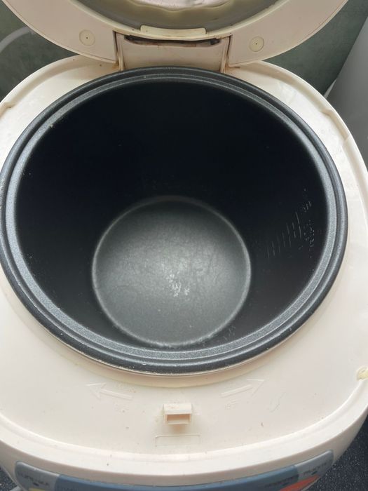 Мультиварка Binatone