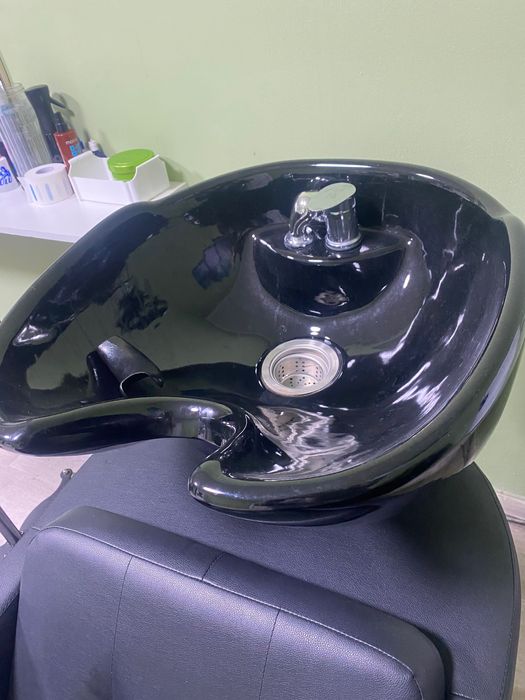 Продам парикмахерское оборудование