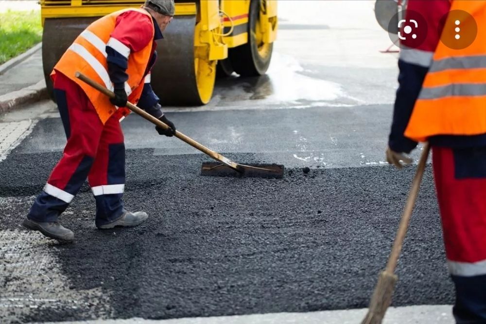 Асфальт недорого. Укладка асфальта