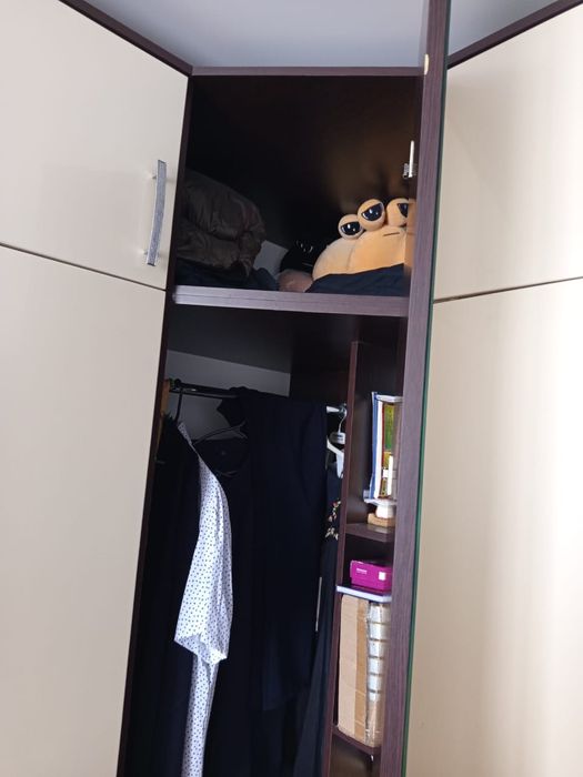 Продам шкаф угловой