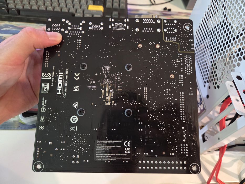 Placa de baza Asus N100i-D + 250 GB ssd + 16 GB ram + pcie to sata