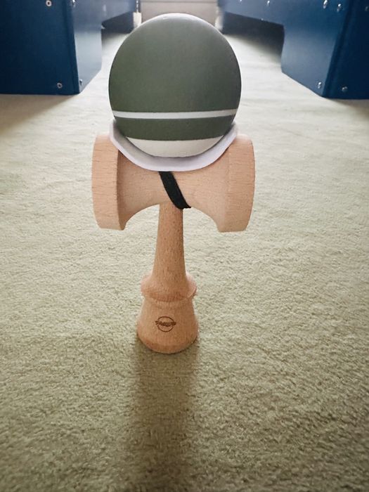 Vand kendama anti skid 2.0 Matte, tracker classic! Foarte buna!